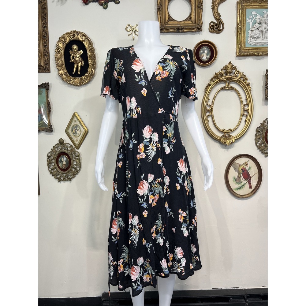 Lulus Black Floral Print Wrap Midi Dress Short Sleeve Size M